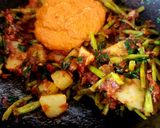A picture of step 4 of Lasooni Methi Mogri Sabzi - Green Radish Pods Curry.