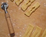 Foto del passaggio 2 della ricetta Chiacchiere