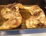 Foto del paso 3 de la receta: Pollo al horno con cerveza y patatas con pimentón dulce