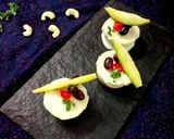 A picture of step 5 of Vegan raw mango cheese cup cakes.