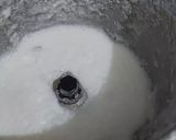 A picture of step 3 of Rabdi Ghevar.