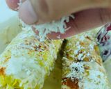 A picture of step 5 of Mexican Elotes. Corn on the cob.