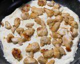 A picture of step 3 of Maple-Drizzled Fried Chicken Pizza.