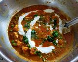 A picture of step 5 of Peas Paneer Curry.