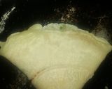 A picture of step 4 of Chicken crepe.
