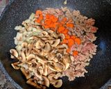 A picture of step 7 of Thai Basil Glass Noodles With Beef.