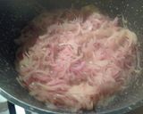 Foto del passaggio 2 della ricetta Soupe à l'oignon (zuppa di cipolle francese)