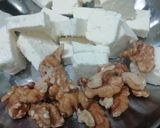 A picture of step 1 of Walnut & Paneer Pulav.