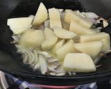 A picture of step 2 of Cabbage aloo matar ki sabzi.