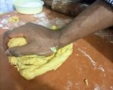 A picture of step 4 of Home made meat pie.