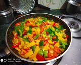 A picture of step 3 of Tri colour bell pepper masala.