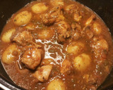 Foto del paso 17 de la receta: Pollo estofado con patatas baby