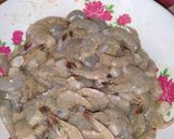 A picture of step 2 of Shrimp in Garlic Sauce.
