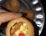 A picture of step 3 of Aamras Golgappe.