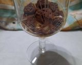Foto del paso 3 de la receta: Copa con postre, merenguitos y galletitas