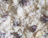A picture of step 3 of Crunchy chocolate chip cookies.