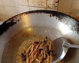 รูปขั้นตอนการทำที่ 4 ของ เห็ดโคนญี่ปุ่นผัดซอลเห็ดหอม (เจ)