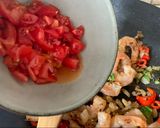 A picture of step 2 of Prawn Saganaki 🇬🇷 🦐.
