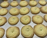 Foto langkah ke 6 dari resep (Simple) Butter Cookies.