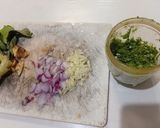 Foto langkah ke 2 dari resep Ikan tongkol goreng cabe hijau.