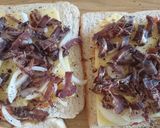 A picture of step 3 of Braai Broodjies.