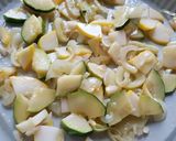Cukiniowa fritata ze smażonym karasiem krok przepisu 4 zdjęcie