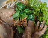 รูปขั้นตอนการทำที่ 4 ของ ต้มเส้นตีนไก่