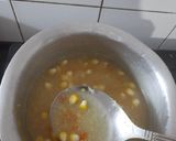 A picture of step 4 of Sweet Corn Soup.
