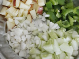 રશિયન સલાડ (Russian Salad Recipe in Gujarati)