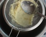 Foto langkah ke 1 dari resep Bola-bola Kentang Keju.