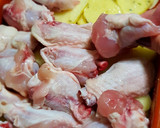 Foto del paso 11 de la receta: Alitas de pollo al horno con patatas