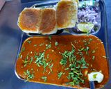 A picture of step 7 of Pav bhaji.