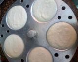 A picture of step 3 of Independence day special colourful idli.
