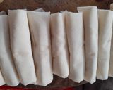 A picture of step 3 of Banana Spring Rolls (Chả giò chuối).