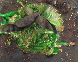 Foto langkah ke 3 dari resep Oseng Kikil Lombok Ijo.