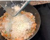 A picture of step 4 of Fried rice.
