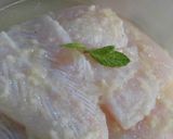 Foto del paso 1 de la receta: Filete de pescado marinado en jugo de limón y ajo