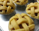 Foto langkah ke 4 dari resep Apple Pie Mini.