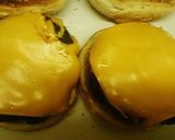 A picture of step 8 of Tex's Egg & Bacon Cheeseburgers 🐷 🍔🐄🍳🧀.
