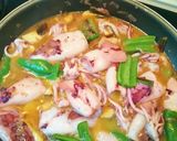 Foto del paso 9 de la receta Chipirones con ajetes y pimiento verde