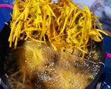 Hình bước làm 5 của món Combo món chiên: đùi gà chiên, tôm chiên, khoai lang chiên