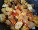 Foto langkah ke 4 dari resep Tumis Kulit Sapi (Cecek) dan Putih Telur.