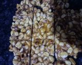 સીંગદાણા ચીક્કી (Singdana Chikki Recipe In Gujarati) રેસીપી સ્ટેપ3ફોટો