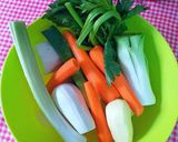 Foto del paso 1 de la receta Sopa crema de verduras y hortalizas al curry amarillo hindú