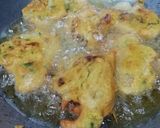 A picture of step 5 of Easy Cauliflower Cutlets.