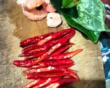 Foto langkah ke 4 dari resep Gulai udang kacang panjang.