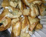 Foto langkah ke 4 dari resep Batagor Tahu Kulit Pangsit (Bumbu Kacang).