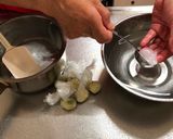 A picture of step 8 of Japanese Summer Sweet ‘Kuzu Dango’.
