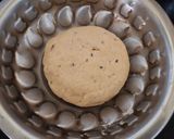 A picture of step 2 of Sattu Paratha.