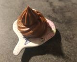 Foto del paso 4 de la receta: Crema Bariloche para relleno o decoración de postres